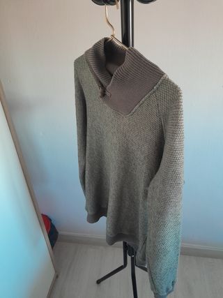 Bonito jersey hombre Zara,Talla 40