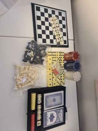 Juegos varios reunidos 