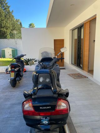 Suzuki Burgman 250
