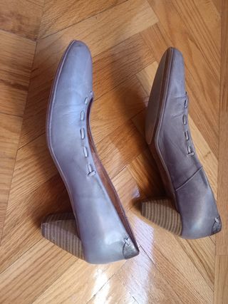 Zapatos tacón Hispanitas