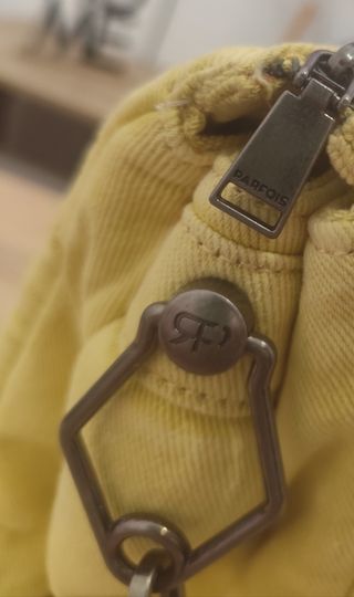 ‼️ PRECIO NO NEGOCIABLE ‼️ Bolso vaquero amarillo 