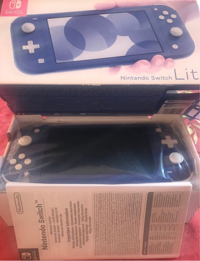 Nintendo Switch Lite azul nuevo