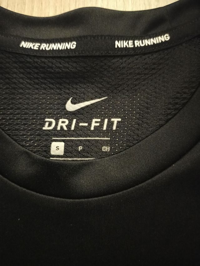Camiseta Nike running
