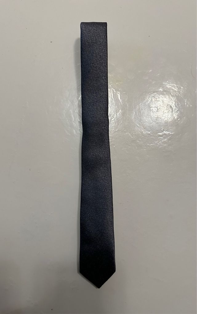 Corbata Gris Oscuro