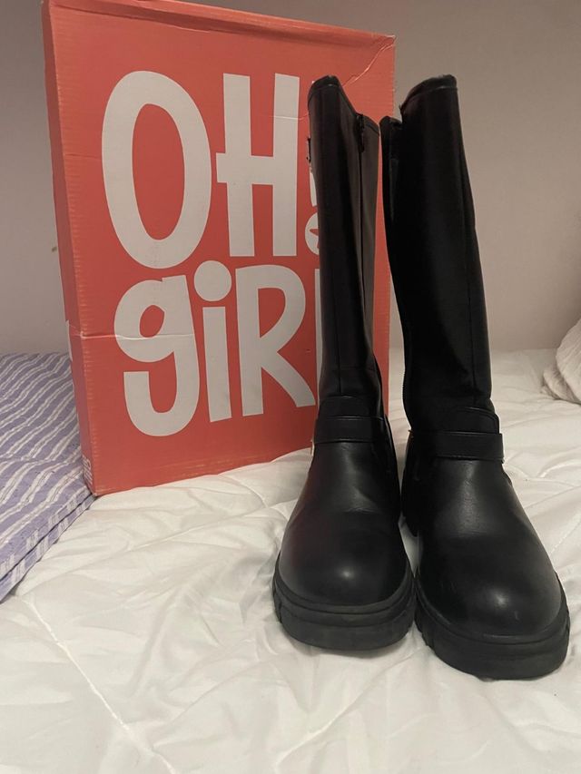 Botas negras nuevas 👢