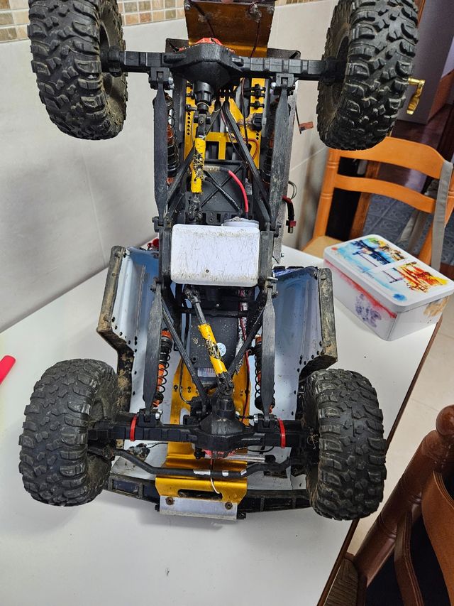 Coche radiocontrol crawler