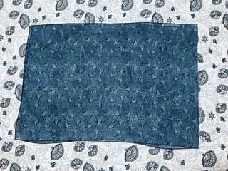 Pañuelo Fino Azul Blanco Mariposa y Flores 59x150 