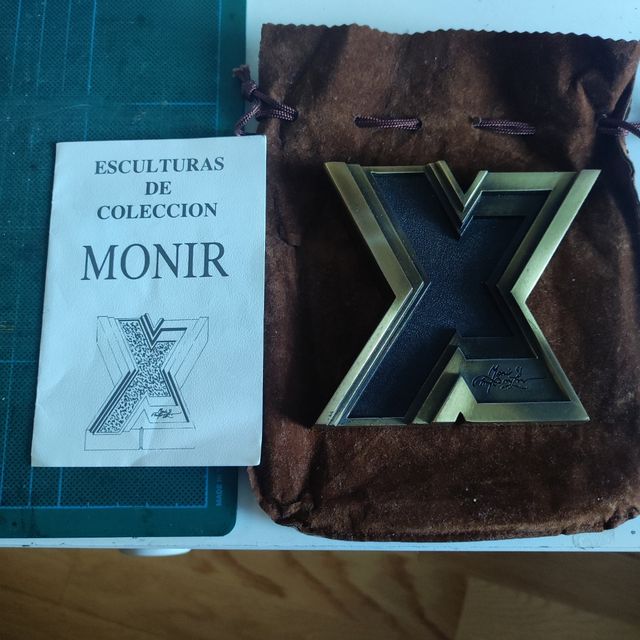 Escultura colección Monir