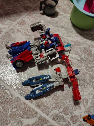 Muñecos transformer
