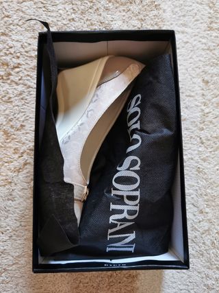 Scarpe beige con zeppa Solo Soprani