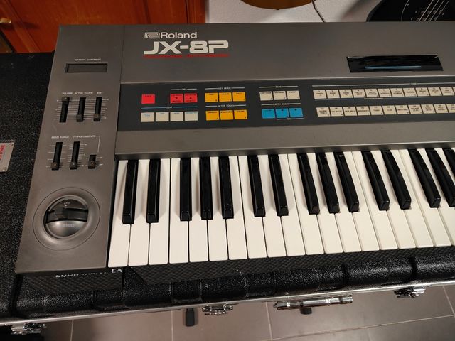Roland jx8p