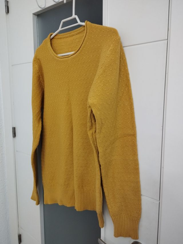 Jersey cuello redondo mostaza