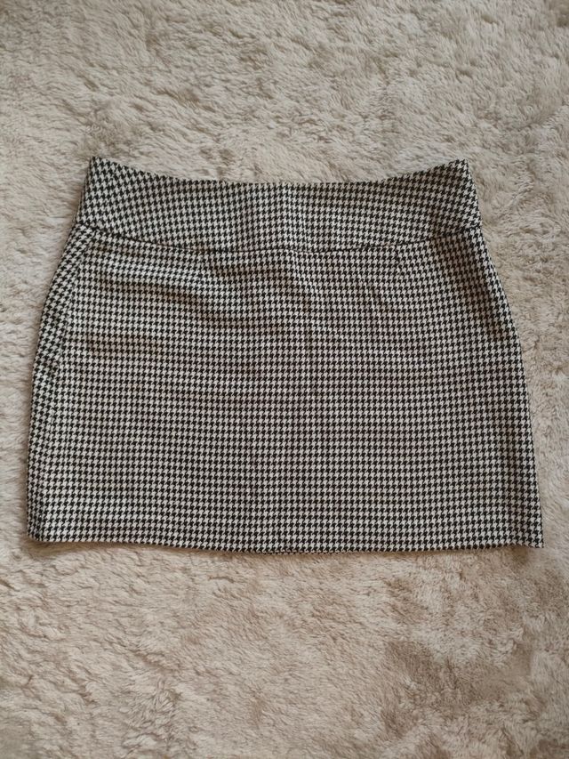 falda mini negro blanco