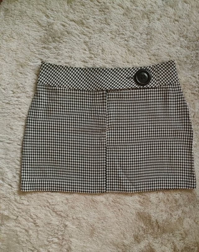 falda mini negro blanco