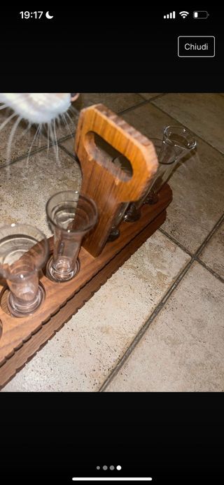 Set portabicchieri e bicchieri