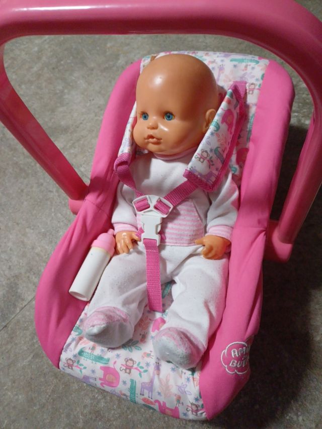 Muñeca nenuco con portabebes