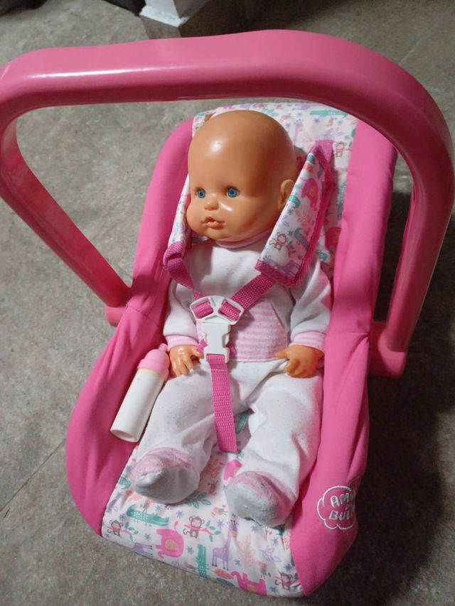 Muñeca nenuco con portabebes