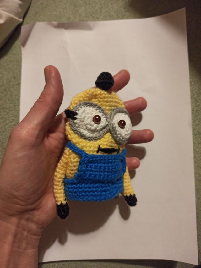 Llavero de ganchillo – Minion