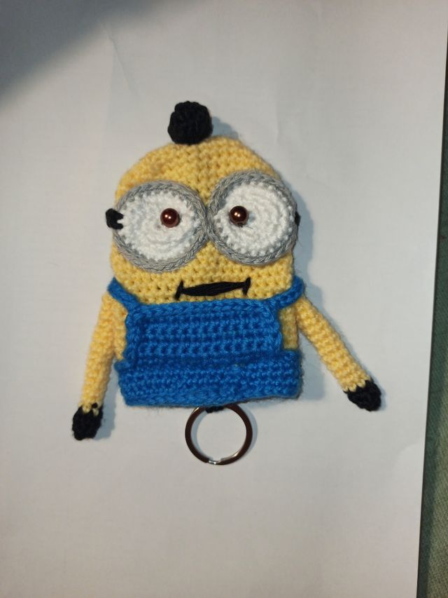 Llavero de ganchillo – Minion