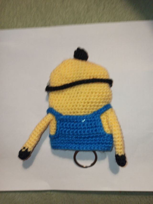 Llavero de ganchillo – Minion