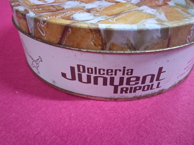 Caja metálica Dolceria Junyent Ripoll