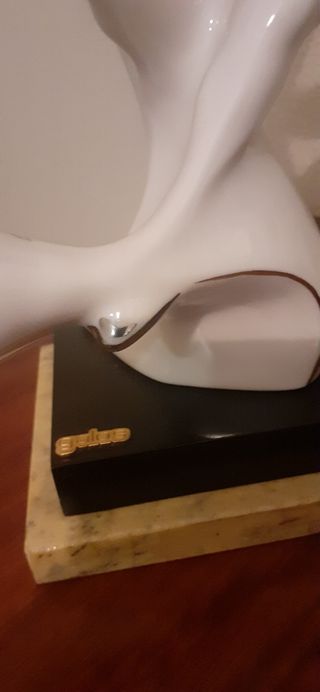 Figura de 2 futbolistas de Galos