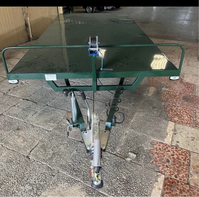 Se alquila plataforma 