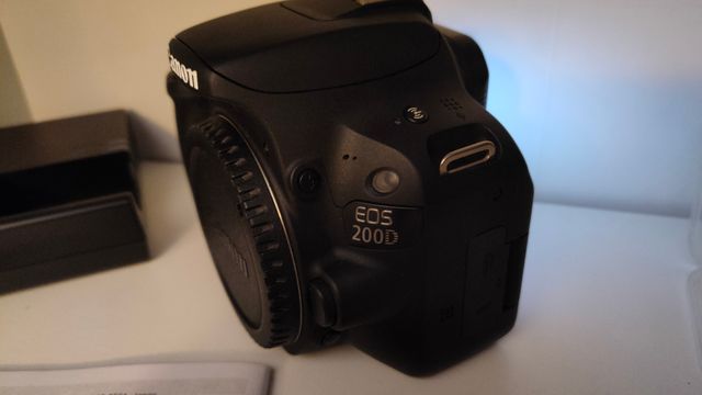 Canon 200D + 512GB Regalo