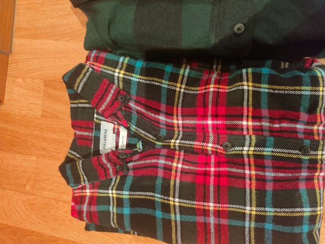  2 Camisas pull and  bear leñador