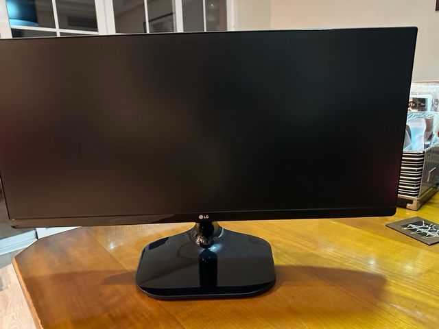 LG - Ultrawide Monitor