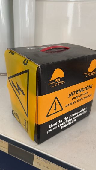 Banda de proteccion para tendido electrico
