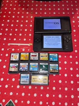 Nintendo ds lite con lotto di 12 giochi/app 