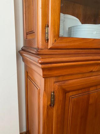 Vitrina aparador de madera maciza de cerezo