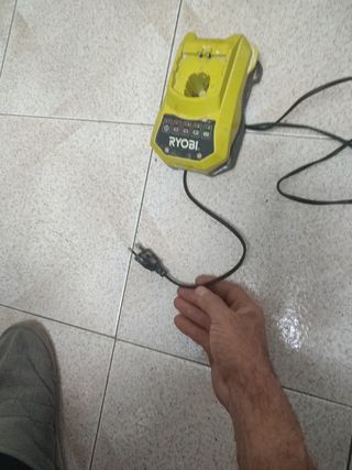 CARGADOR RYOBI BCL 14181H