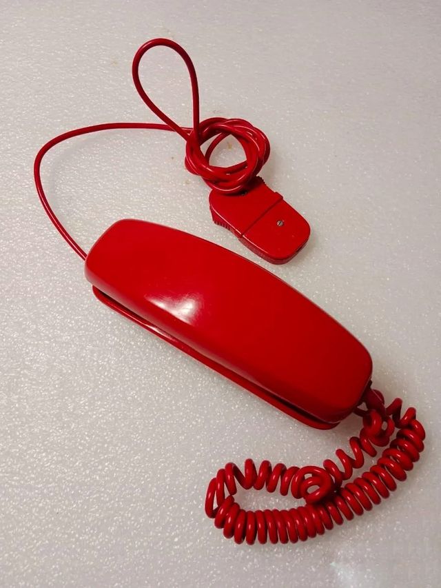 Teléfono rojo góndola decoración retro v