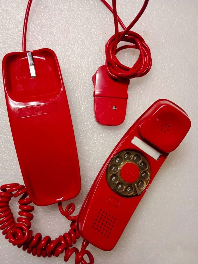 Teléfono rojo góndola decoración retro v
