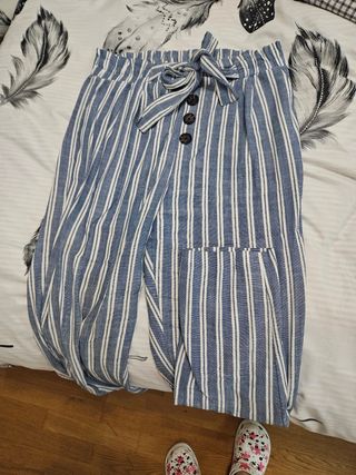 Traje rallas azul y blanco