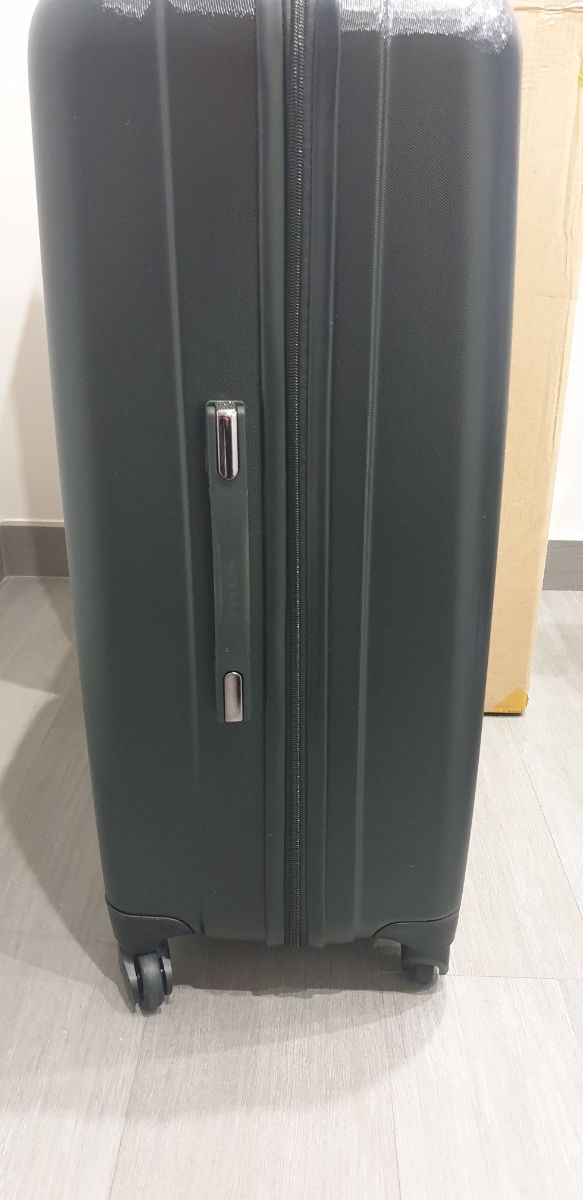 Maleta de viaje nueva, sin estrenar