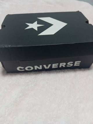 Converse  originales sin usar con caja o