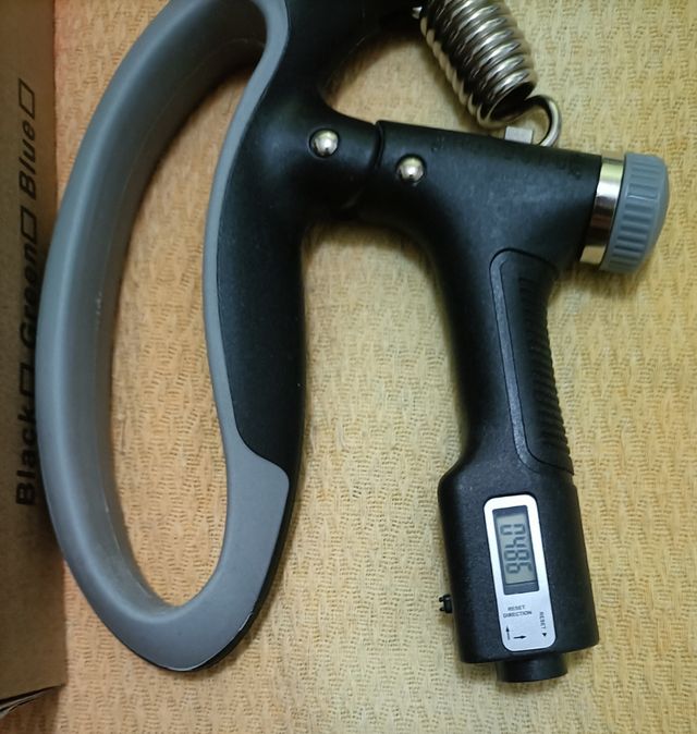 Pinza hand grip trainer 10-100kg regolabile