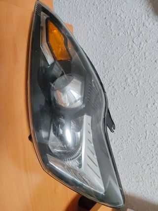 Faro xenon Ford Focus 2008