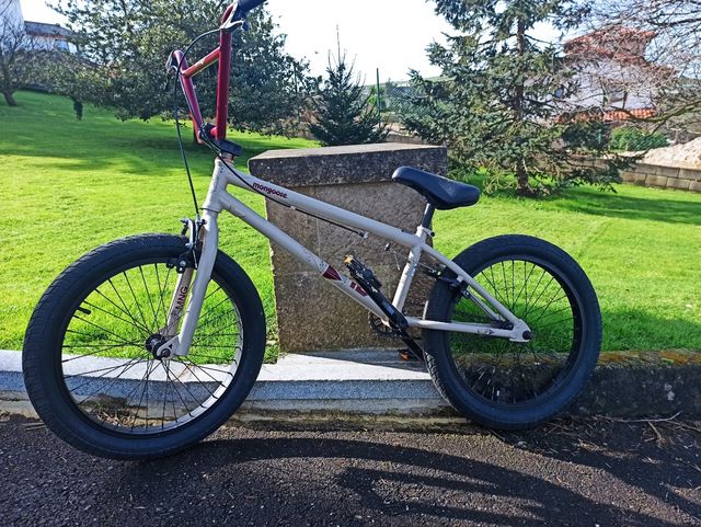 Bici Mongoose Legion L80 BMX