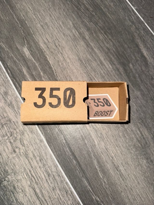 Scatola YEEZY 350