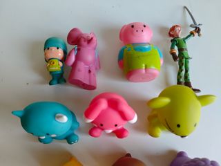 Muñecos de baño y otros