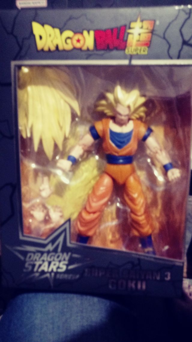 FIGURA GOKU DRAGON BALL