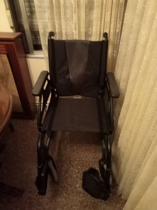 NUEVA--Silla de ruedas--200e