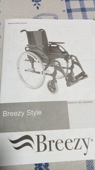 NUEVA--Silla de ruedas--200e