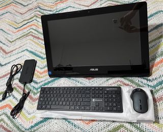 AIO Asus I7 8 GB 500 GB SSD, 1 TB HDD Y W11