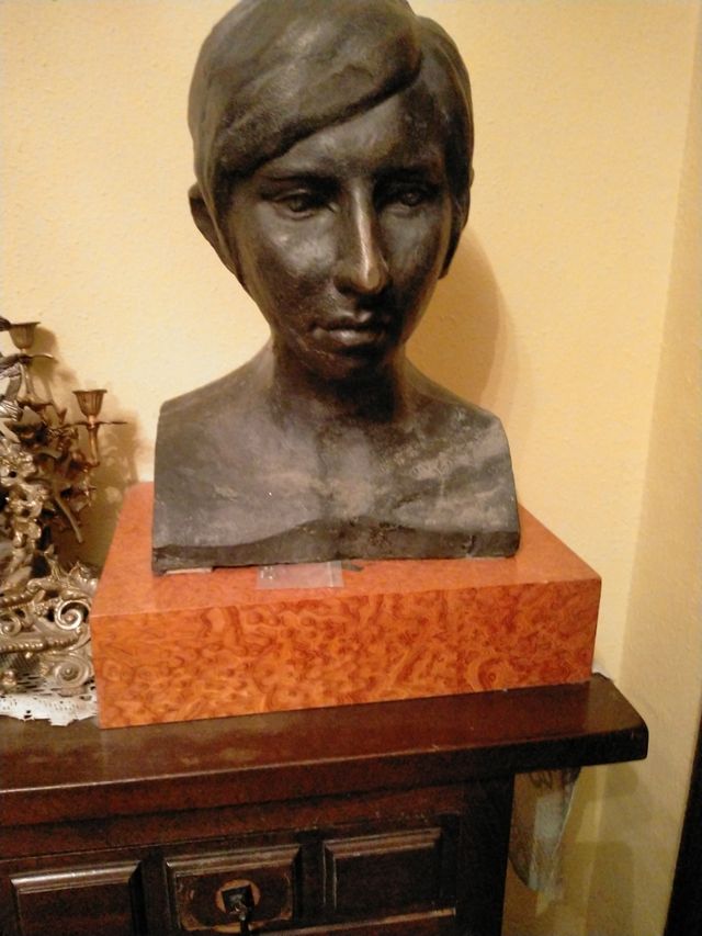 Busto bronce