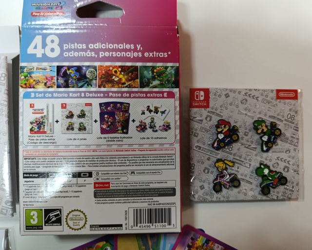 Mario Kart 8 Booster Pack: Pins+Tarjetas+Pegatinas